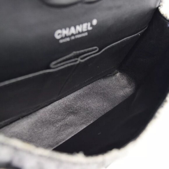 Chanel White Black Tweed 2.55 Medium Classic Double Flap Shoulder Bag XX01853 - Picture 8 of 10